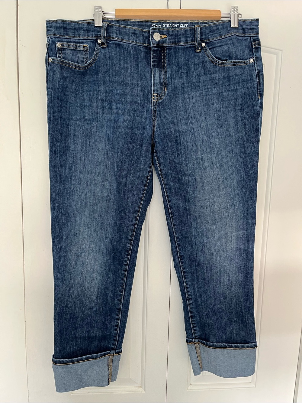 Gap Straight Cuff Women’s Capri Jeans Size 16/34R